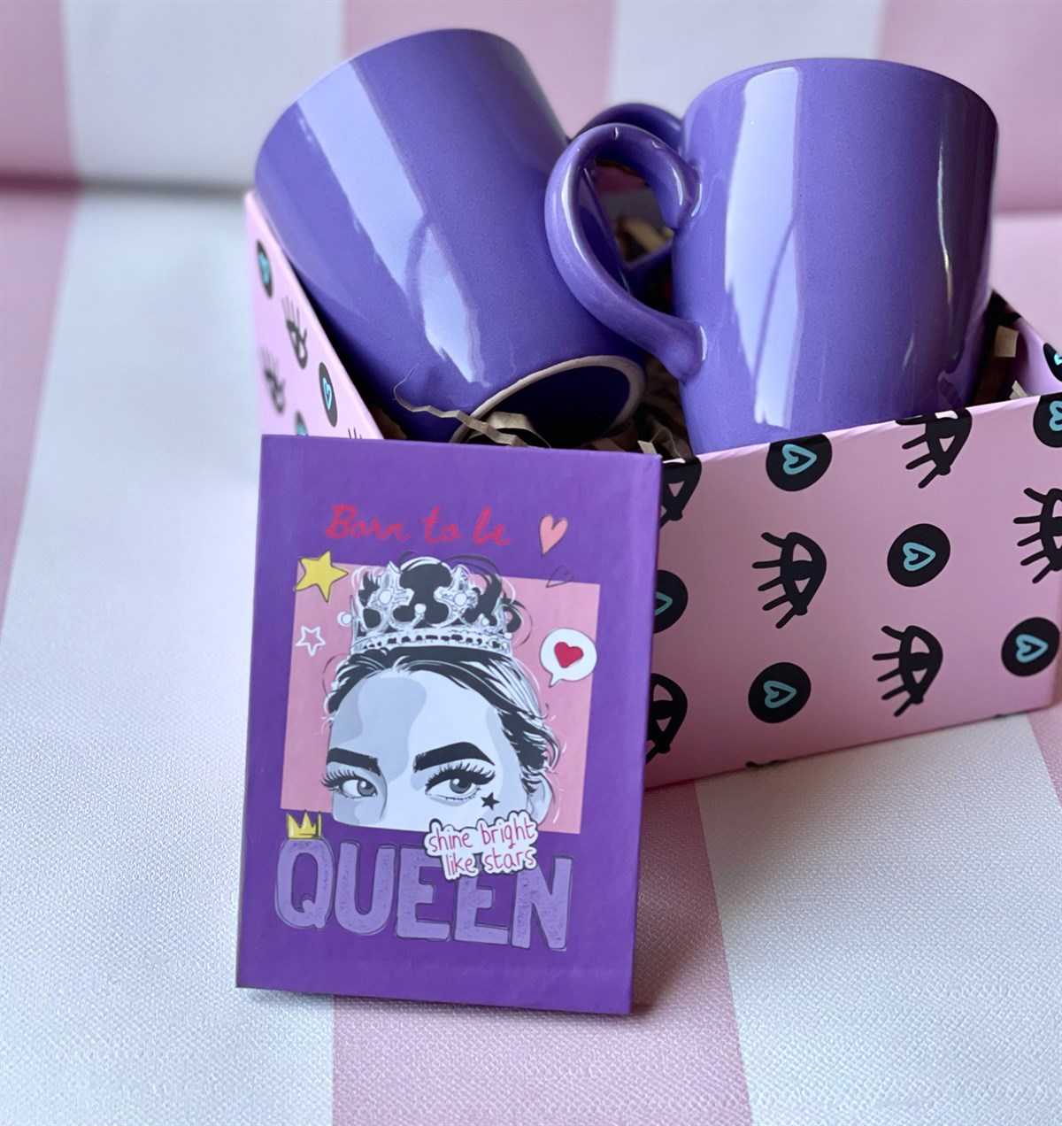 Pink Queen Tasarımlı Mini Albüm Ve 2'li Sarı Bulut Kupa Mini Hediye SetigiftmodaGmhs100874