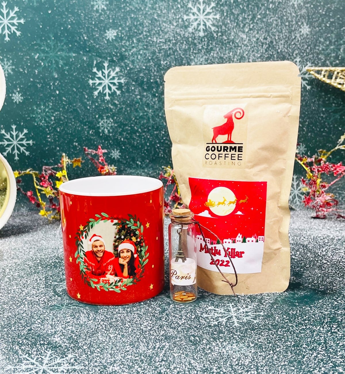  Kişiye Özel Fotoğraflı Yılbaşı Tasarımlı Kupa Filtre Kahve Ve Dilek Şişesi Yılbaşı SetigiftmodaGmhs101296