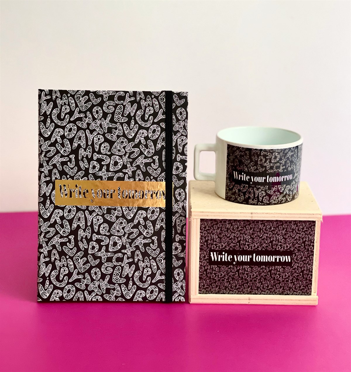 Write Your Tomorrow Tasarımlı Lastikli Defter Ve Kutulu Kupa SetGiftmodaGmhs100809-Gmd100080-Gmkp100183