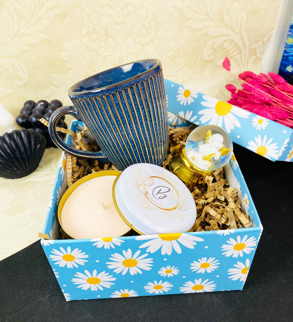 Kişiye Özel Gold Çiçek Tasarımlı Anneler Günü Hediye Seti giftmodaGmhs101644