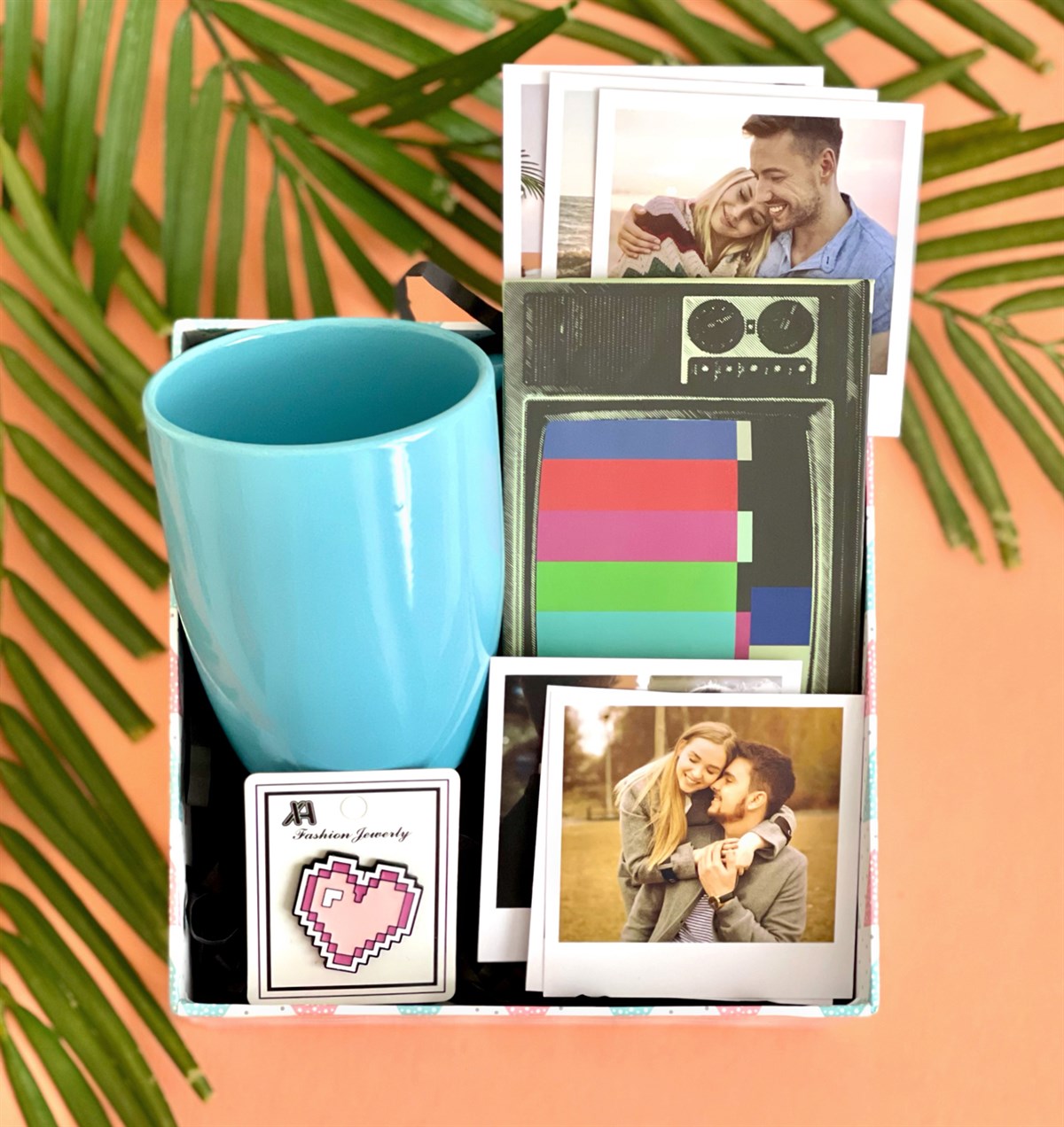 Kişiye Özel Nostaljik Tv Tasarımlı Mini Albüm Mavi Bulut Kupa Ve Rozet Mini Hediye SetigiftmodaGmhs100912