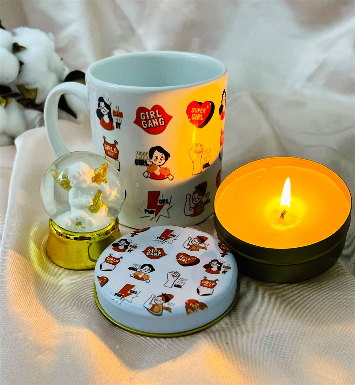Girl Gang Tasarımlı kupa Mum Ve Altınyaldızlı Kar Küresi Hediye SetigiftmodaGmhs101588