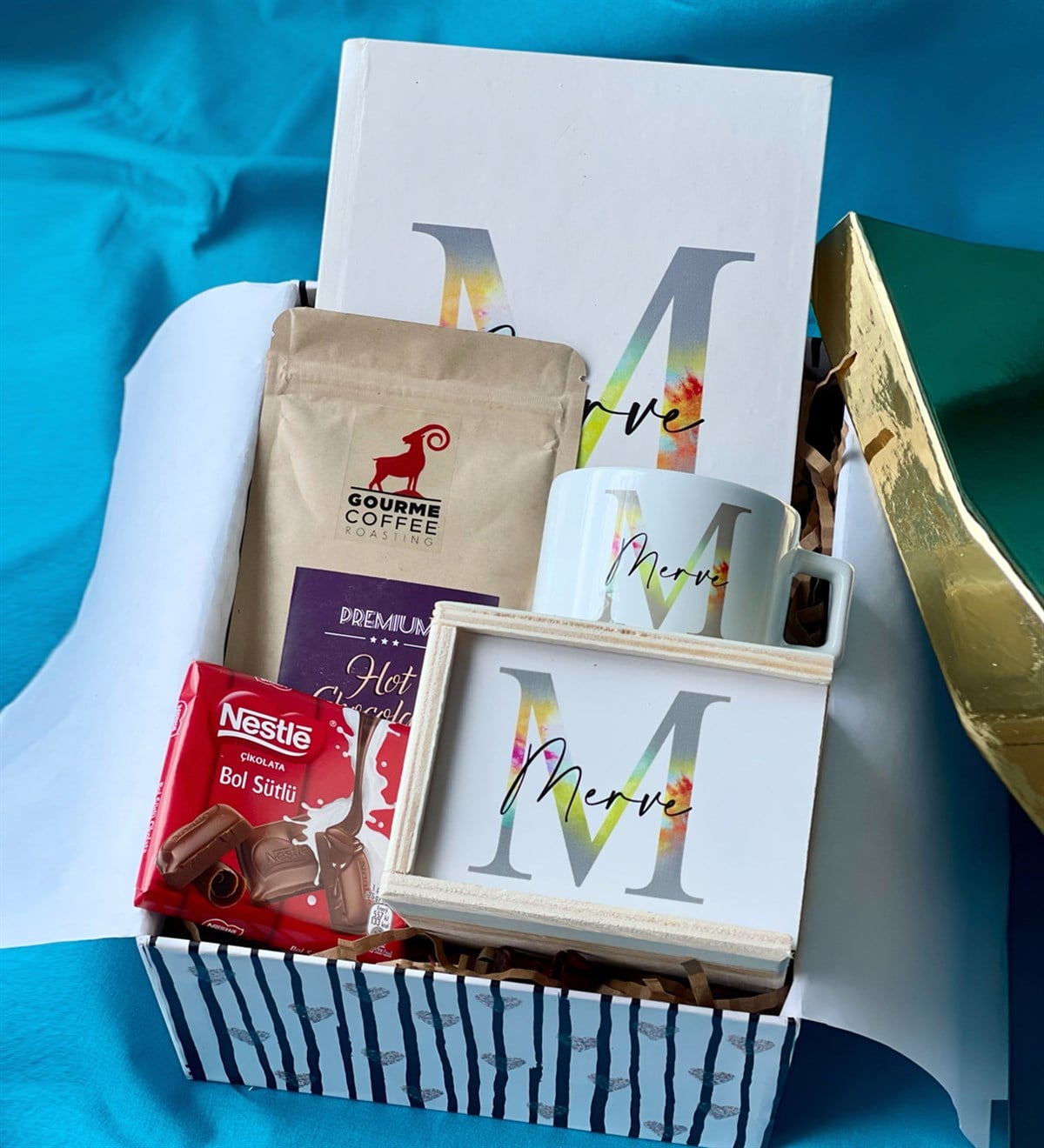 Kişiye Özel Harfli Ajanda Kutulu Kupa Sıcak Çikolata Ve Çikolata Hediye SetigiftmodaGmhs100648