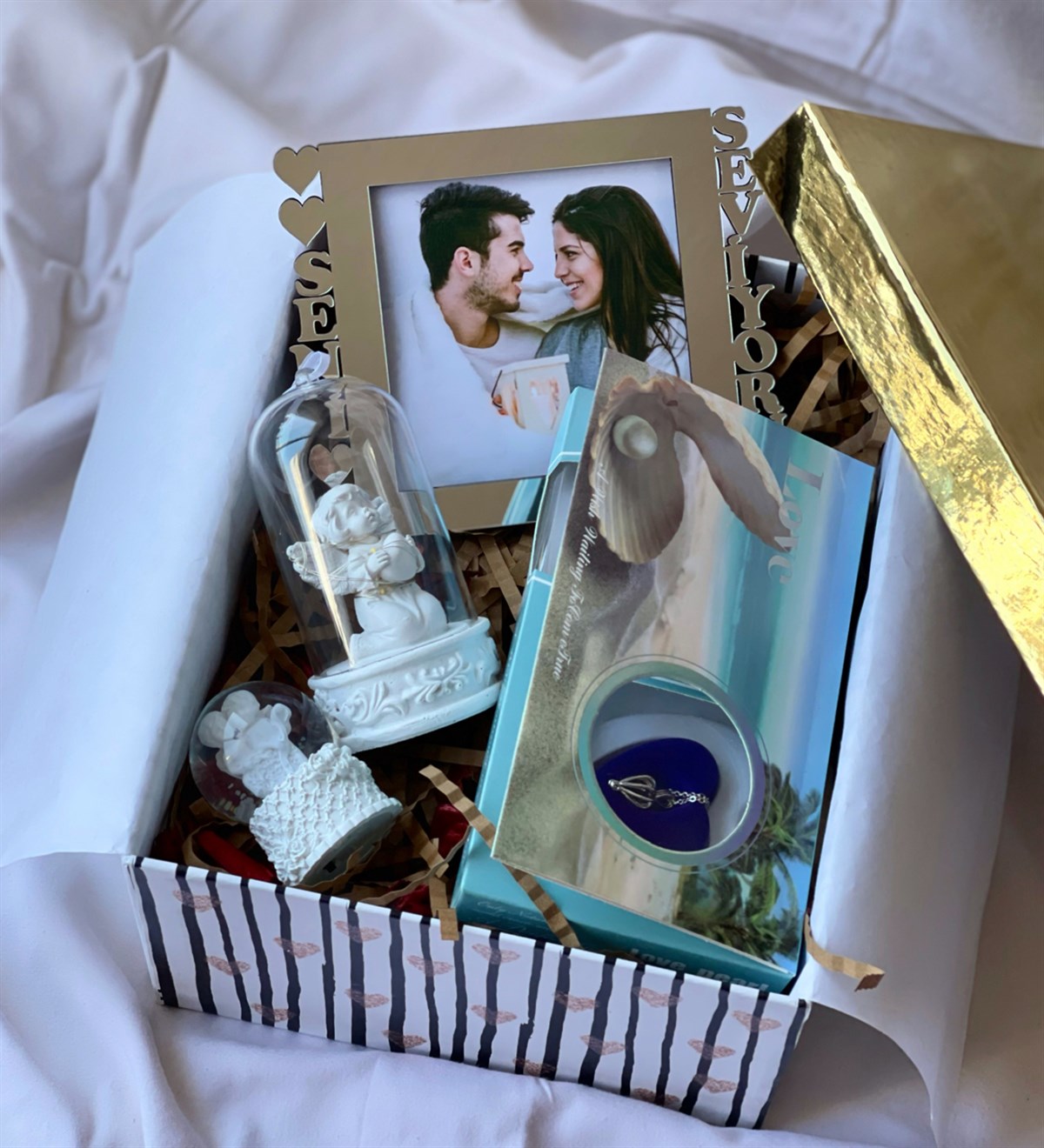 Gümüş Seni Seviyorum Çerçeve İnci Kolye Işıklı Melek Biblo Ve Mini Melek Kar Küresi Hediye SetigiftmodaGmhs100629