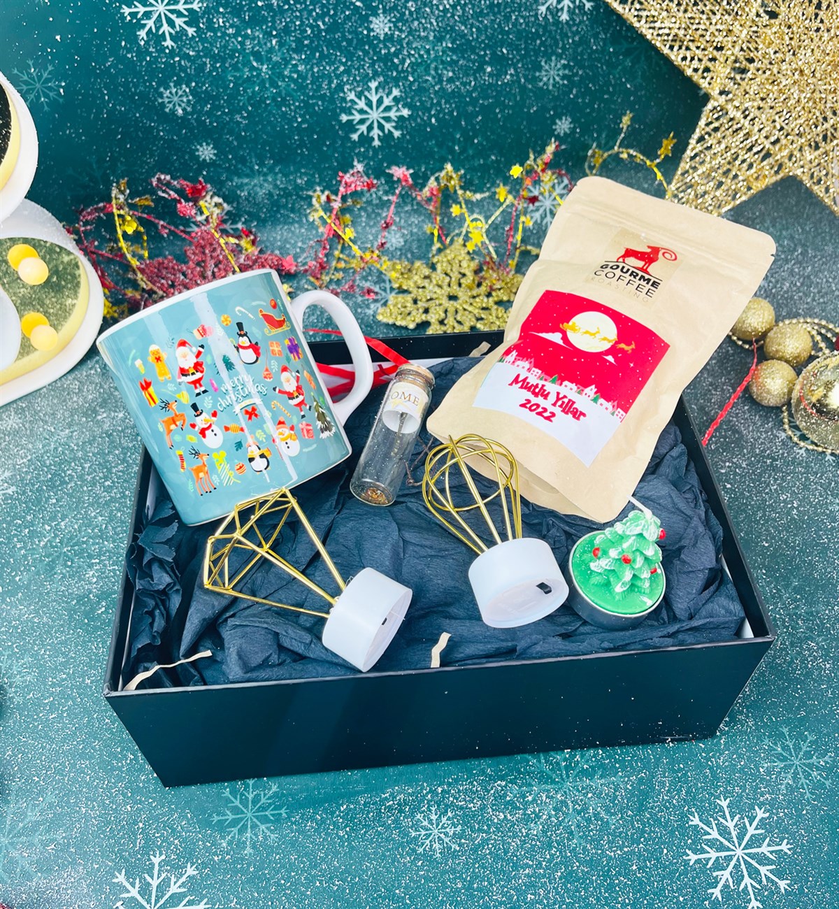 Mutlu Noeller Kupa Filtre Kahve Dilek Şişesi Çam Ağacı Mum Ve Elmas Balon Gece Lambası Yılbaşı SetigiftmodaGmhs101322