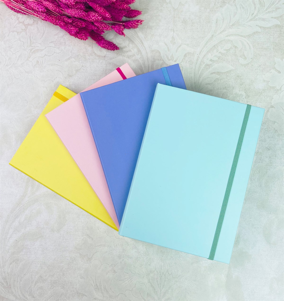 Rengarenk Tasarımlı 4'lü Lastikli Defter SetigiftmodaGmhs101232