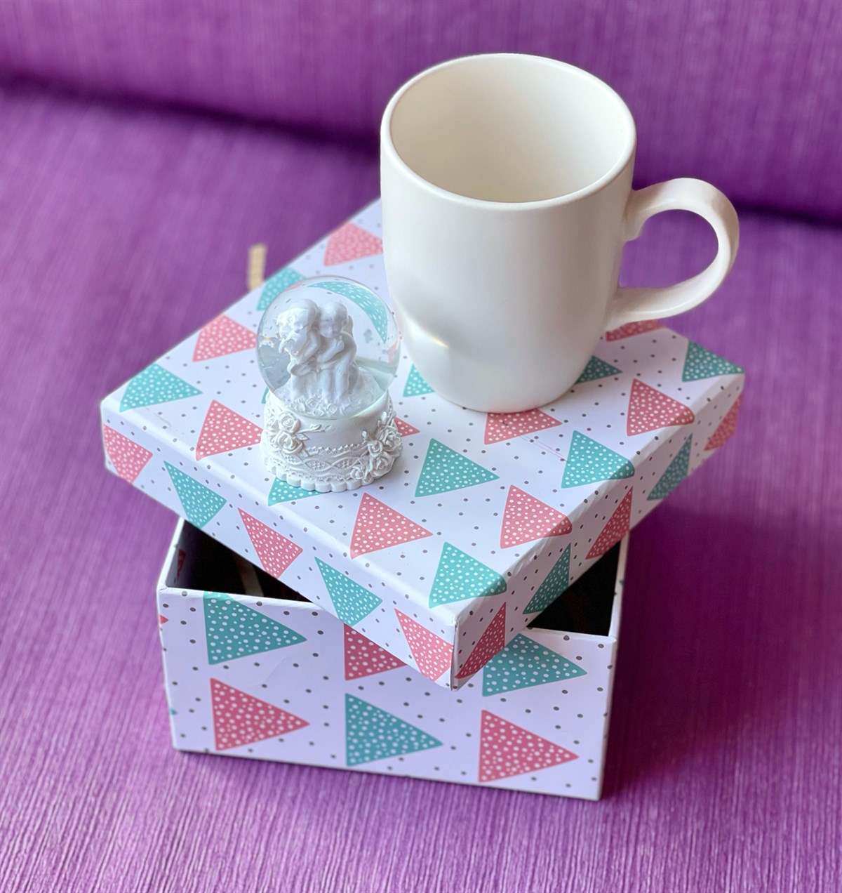 Özel Kutusunda Beyaz Bulut Kupa ve Beyaz Melek Mini Kar Küresi giftmodaGmhs100838