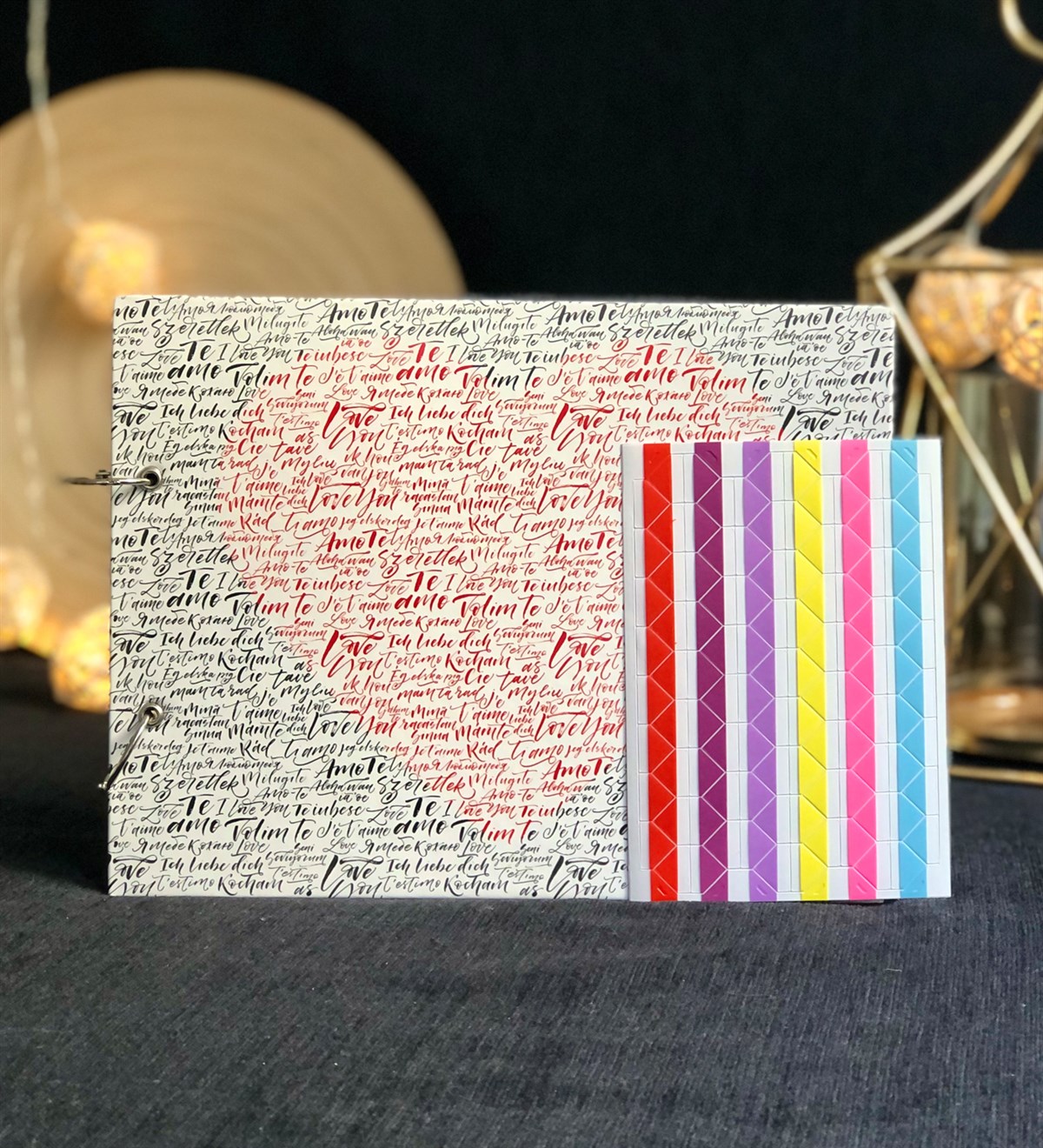 Her Dilde Seni Seviyorum Tasarımlı Siyah Sayfa Kendin Yap Fotoğraf Albümü Beyaz Kalem HediyeliGiftmodaHer-Dİlde-Seni-Seviyorum-Albüm