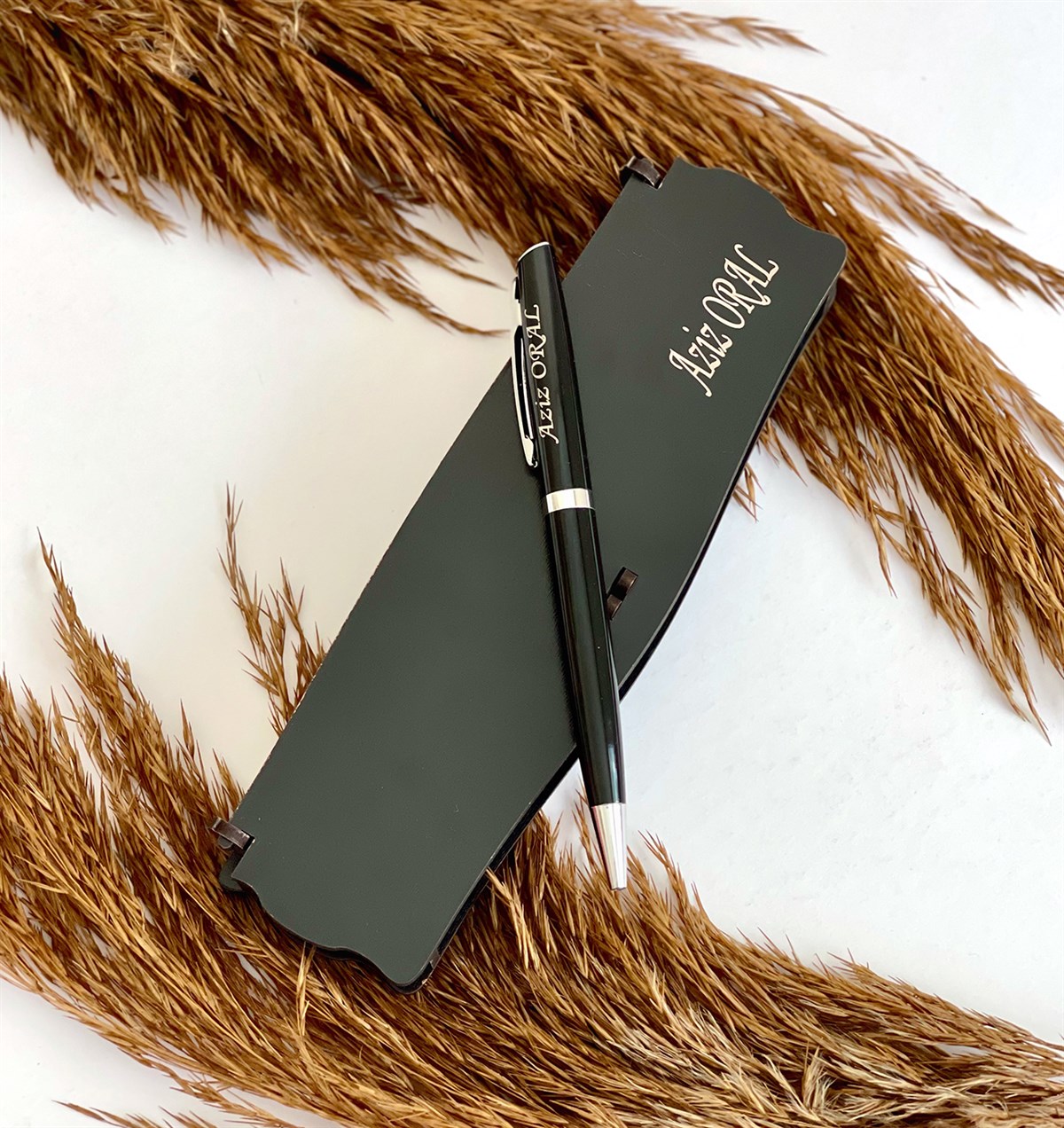 Kişiye Özel Ahşap Kutusunda Roller Tükenmez KalemGiftmodaGmkm100012