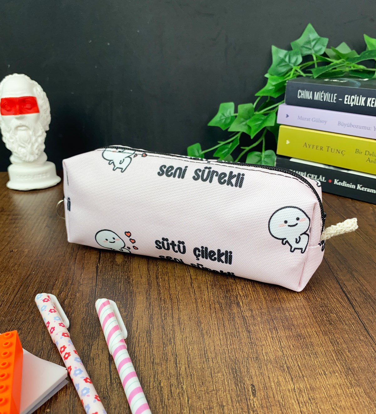 Sütü Çilekli Seni Sürekli Tasarımlı Sosis KalemlikgiftmodaGmklm100154