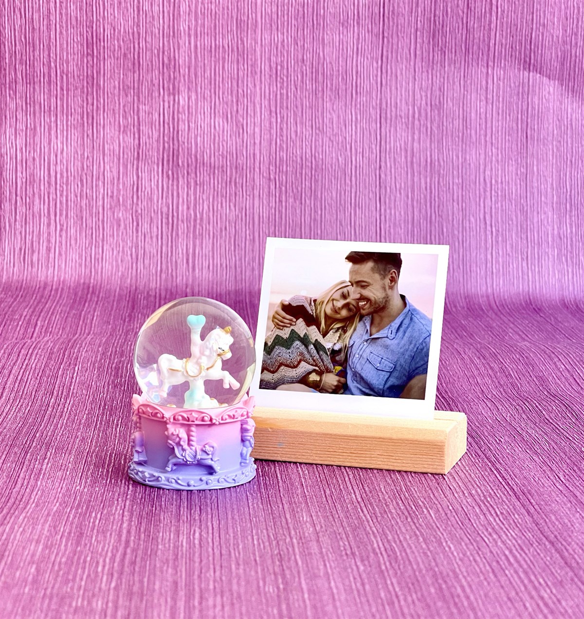 Kişiye Özel Fotoğraflı Unicorn Atlı Karınca Mini Kar Küresi ve Ahşap Fotoğraf TutucuGiftmodaGmhs101099