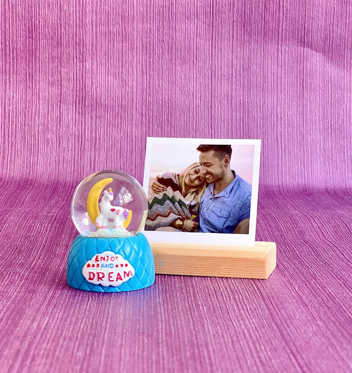 Kişiye Özel Fotoğraflı Tadını Çıkar ve Hayal Et Unicorn Mini Kar Küresi ve Ahşap Fotoğraf TutucuGiftmodaGmhs101101