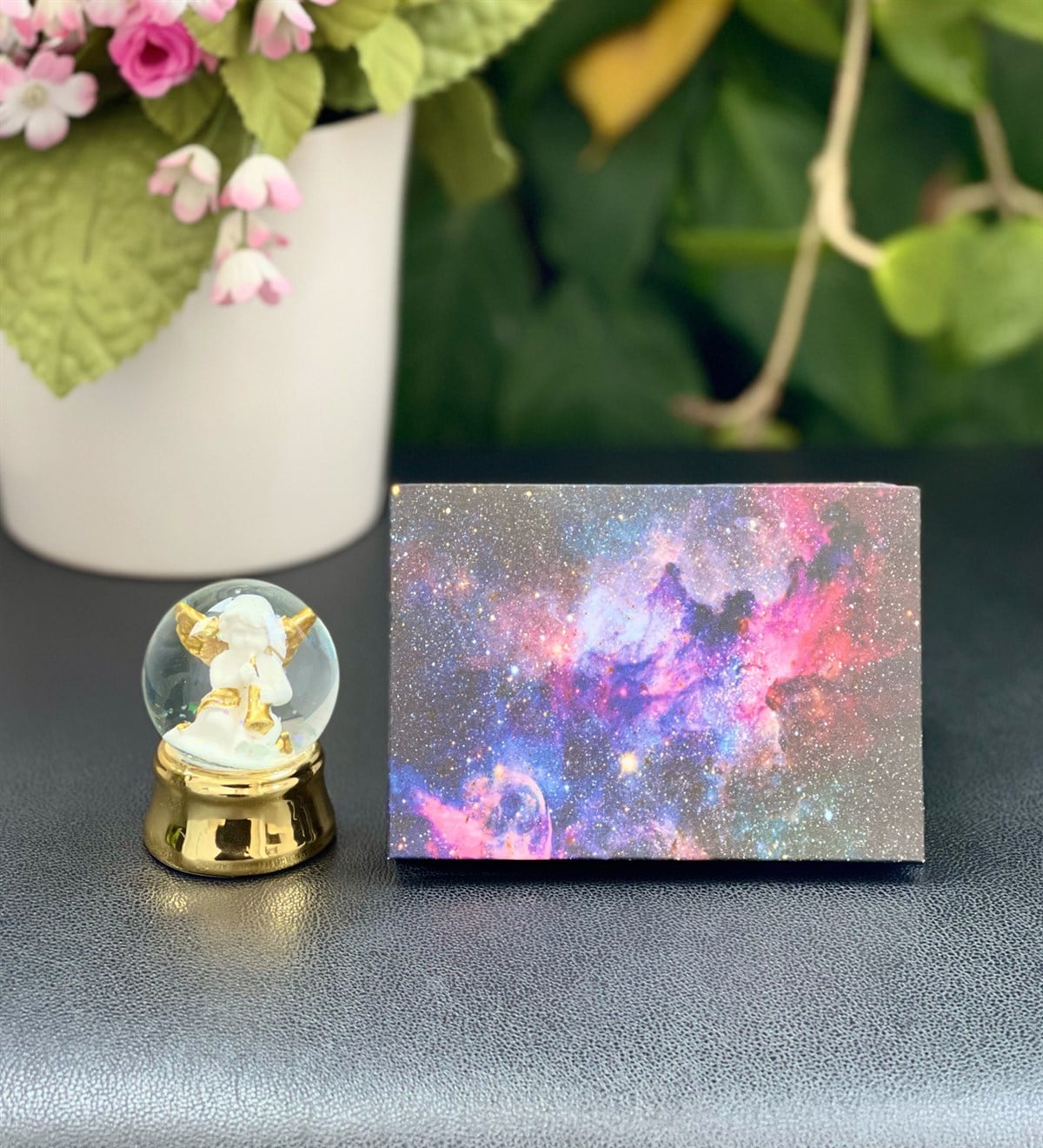 Kişiye Özel 6 Fotoğraflı Space Tasarımlı Mini Albüm Ve Altınyaldzlı Mini Kar Küresi SetGiftmodaGmhs100053