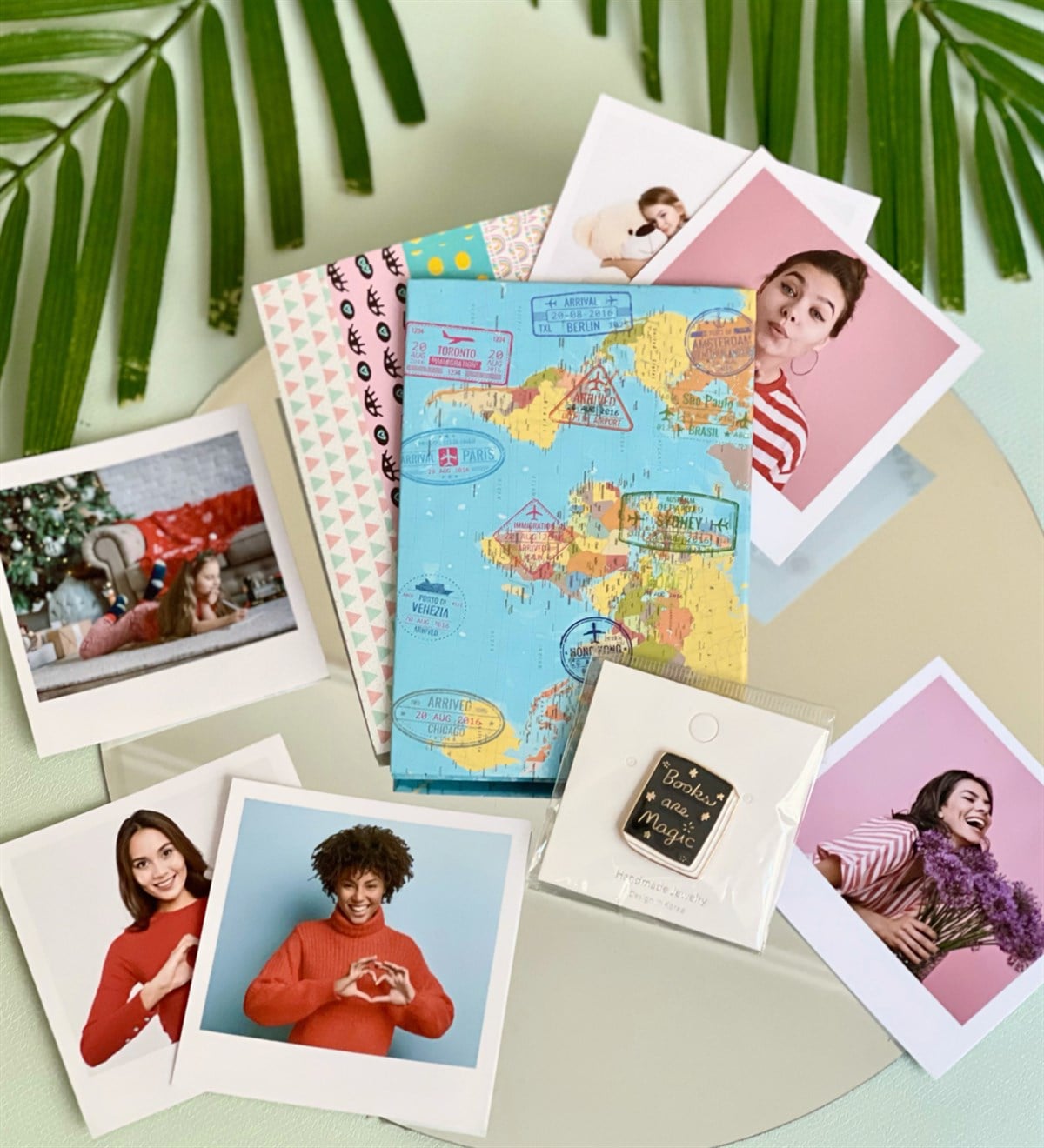 Kişiye Özel 6 Fotoğraflı Travel Mini Albüm Ve Rozet SetGiftmodaGmhs100290