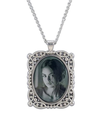 Kişiye Özel İşlemeli Madalyon Kolye