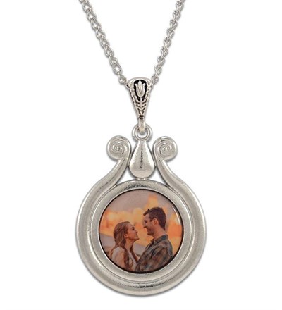 Kişiye Özel Lale Madalyon Kolye