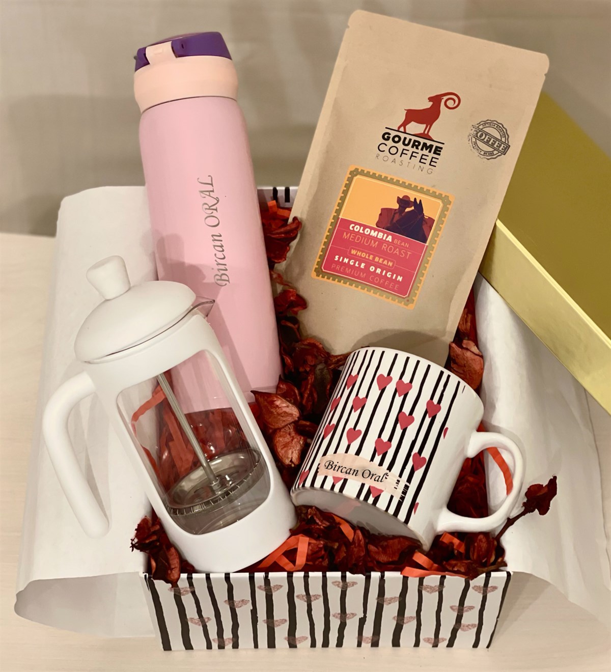 Kişiye Özel Pembe Işıltılı Kalp French Press & Filtre Kahveli Sevgiliye Hediye SetiGiftmodaGmhs100200