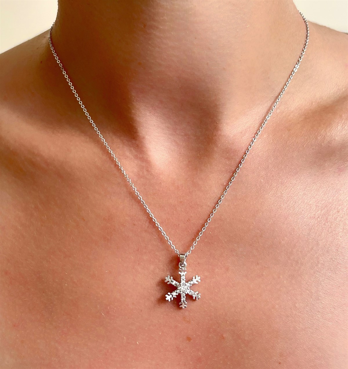 Büyük Kar Tanesi Tasarımlı KolyegiftmodaGmky100016