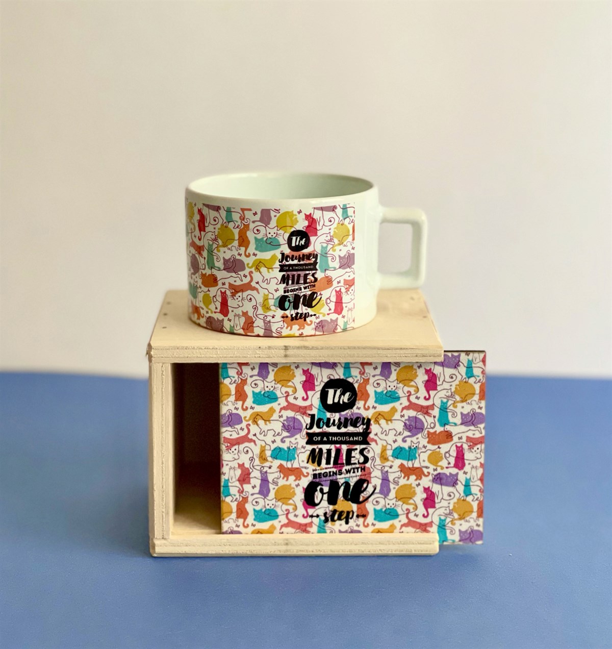 Renkli Kedi Motto Tasarımlı Kutulu KupaGiftmodaGmkp100183