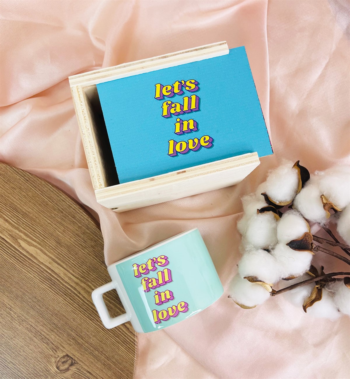 Let's Fall In Love Tasarımlı Kutulu KupagiftmodaGmkp100394