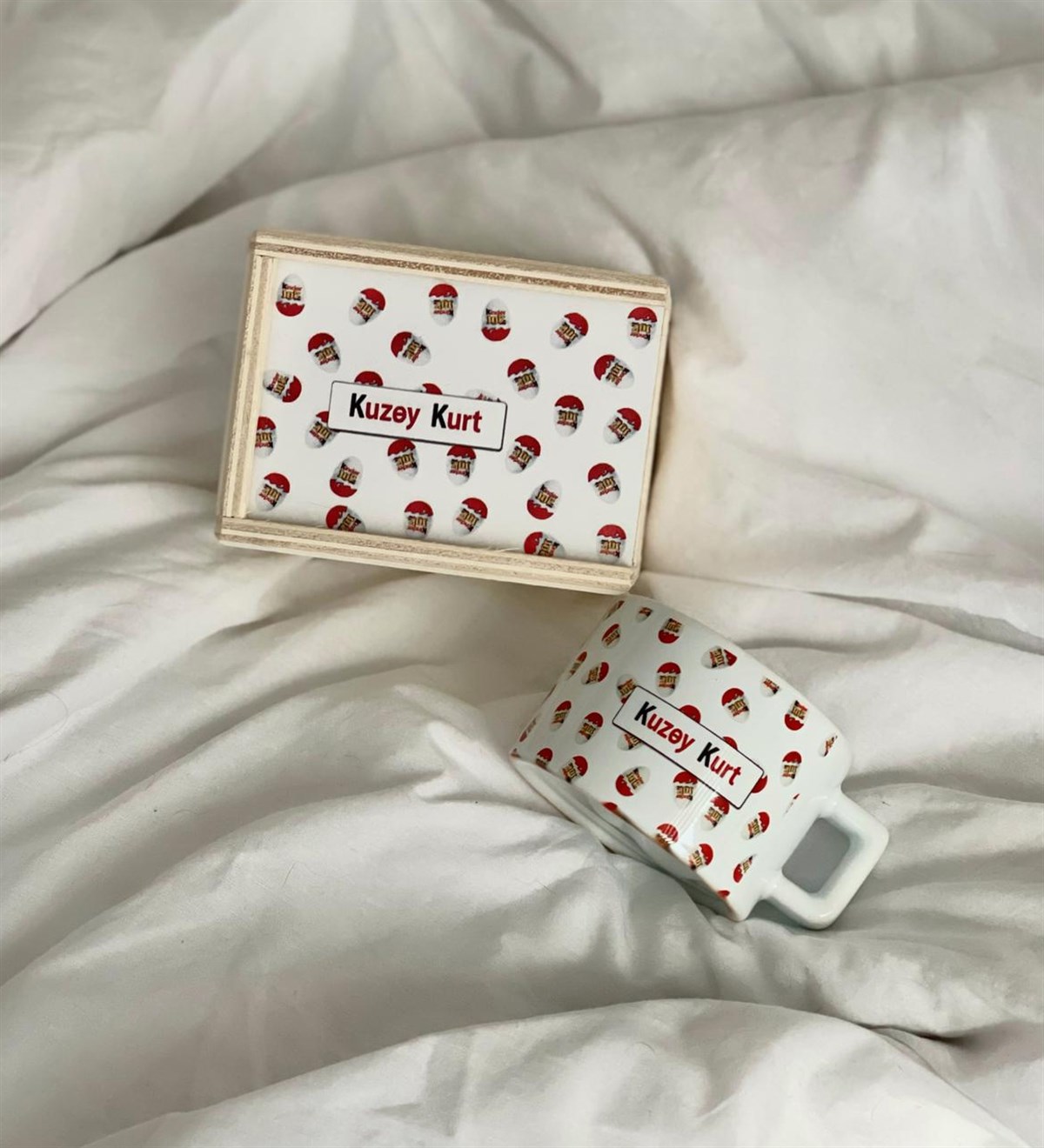 Kişiye Özel Süpriz Yumurta Tasarımlı Kutulu KupaGiftmodaGmkp100152