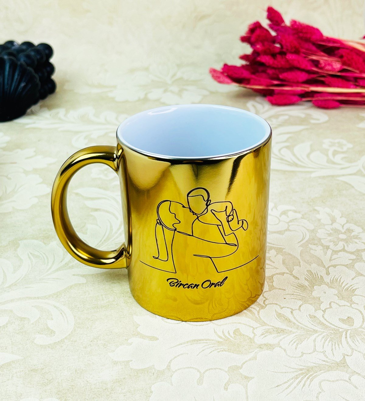 Kişiye Özel Çizgi Annne Erkek Çocuk Tasarımlı Gold KupagiftmodaGmkp100551