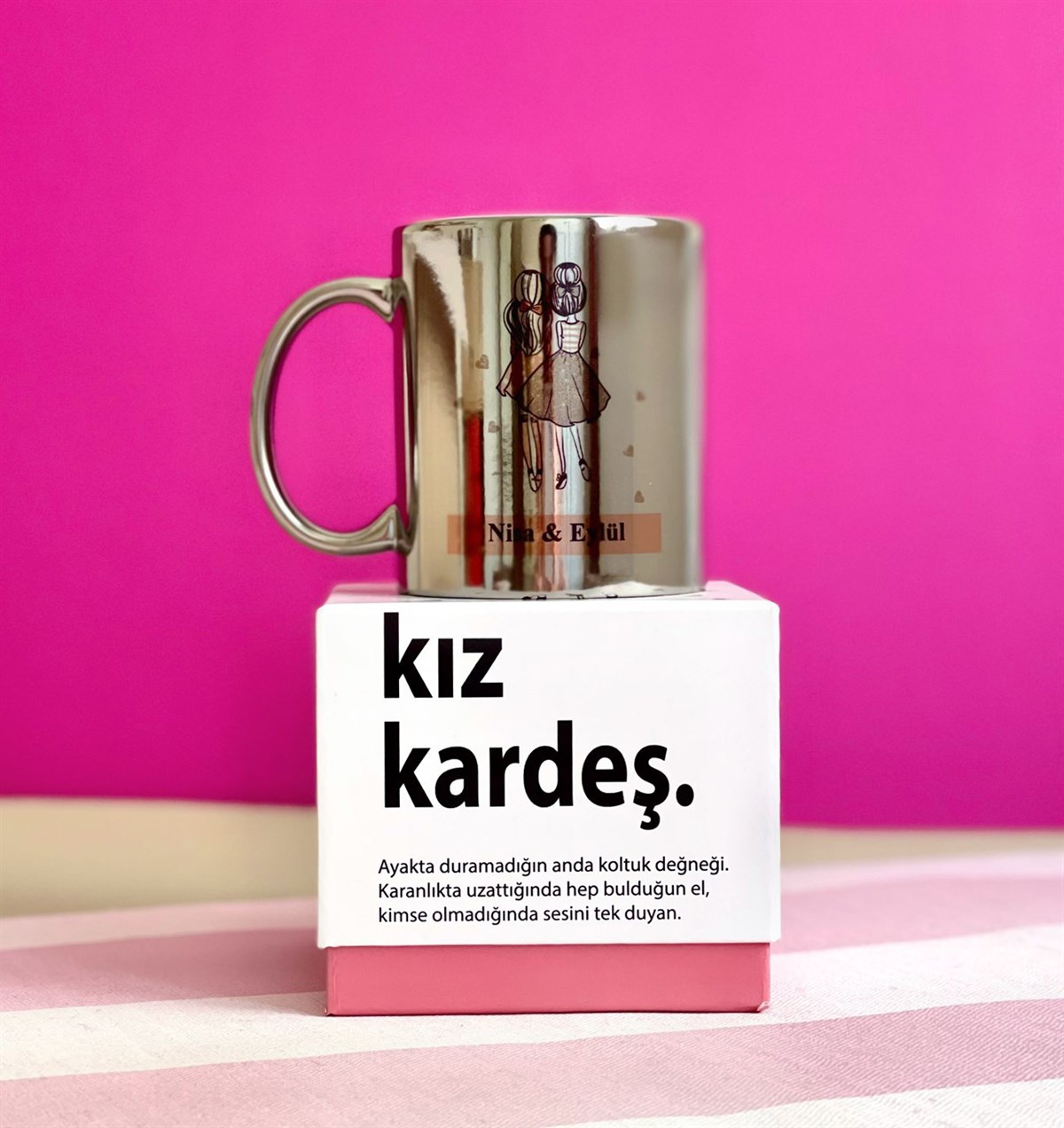 Kişiye Özel Hediye Kutulu Kız Kardeş Gümüş Kupagiftmoda KO-Kız-Kardeş-Gümüş-Kutulu-Kupa 