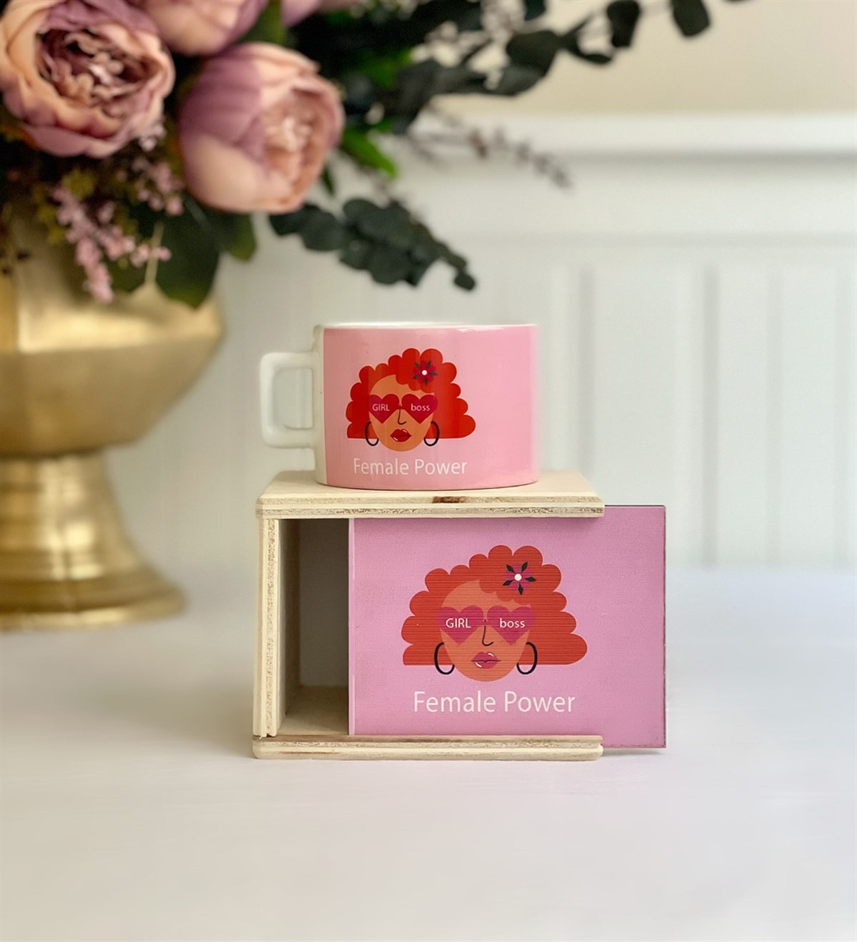 Kadın Gücü Tasarımlı Kutulu KupaGiftmodaGmkp100145