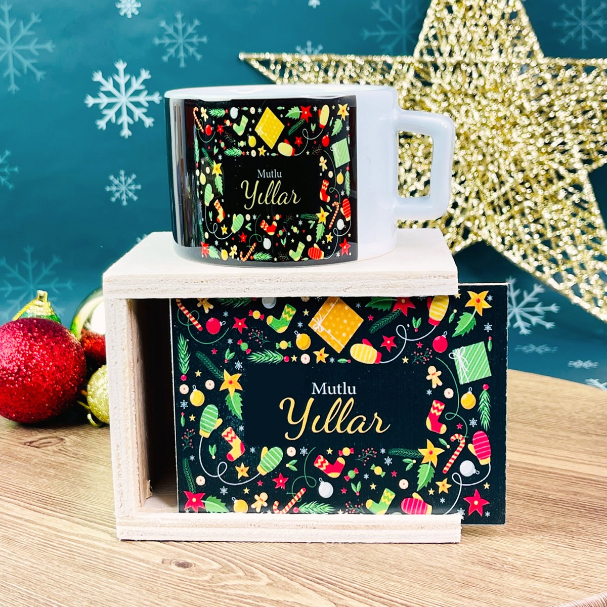 Mutlu Yıllar Yılbaşı Tasarımlı Kutulu KupagiftmodaGmkp100363