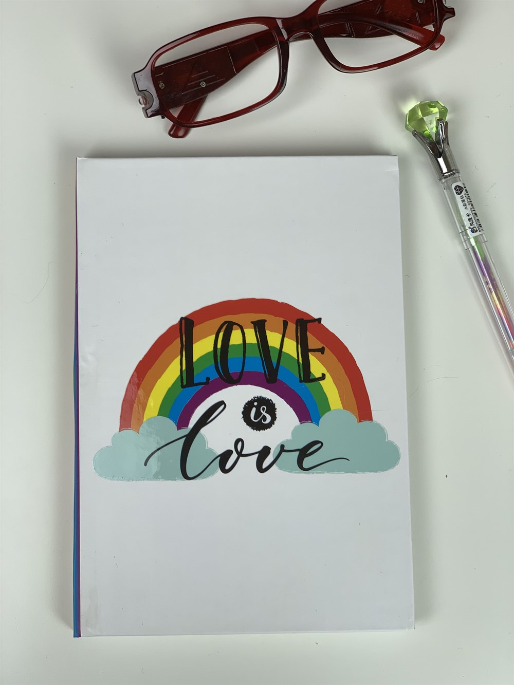 Love İs Love Tasarımlı Lastikli DefterGiftmodaLove-İs-Love-Defter