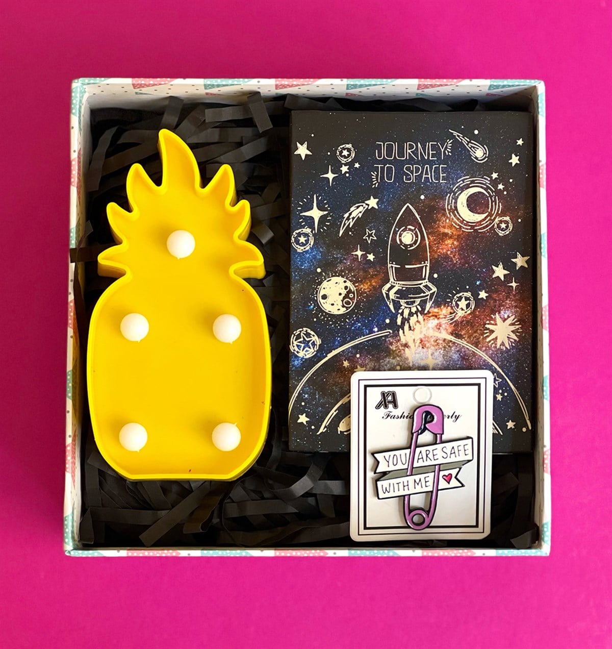 Ananas Led Lamba Rozet ve Space Roket Mini Fotoğraf Albümü Hediye SetiGiftmodaGmhs101019