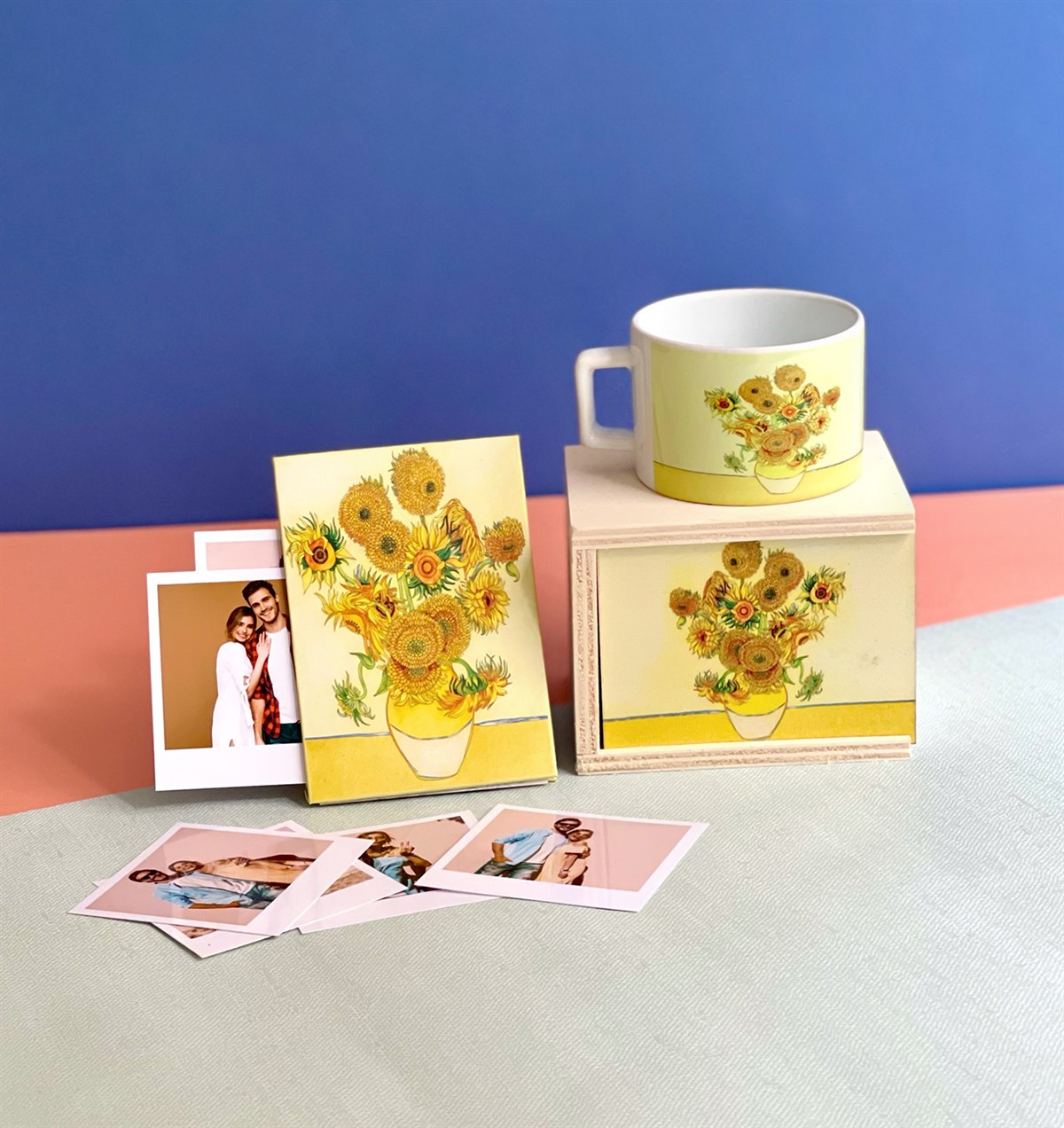 Kişiye Özel Fotoğraflı Ayçiçek Tasarımlı Mini Fotoğraf Albümü ve Kutulu Kupa GiftmodaGmhs101065