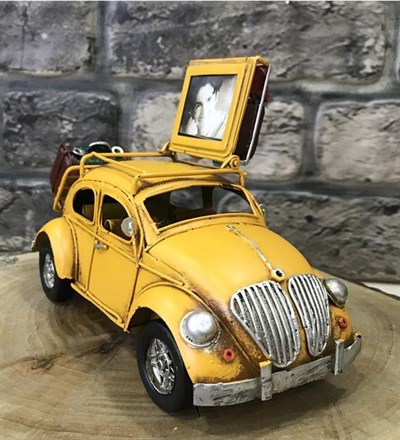 Nostaljik Metal Beetle Sarı Fotoğraf Çerçeveli Araba