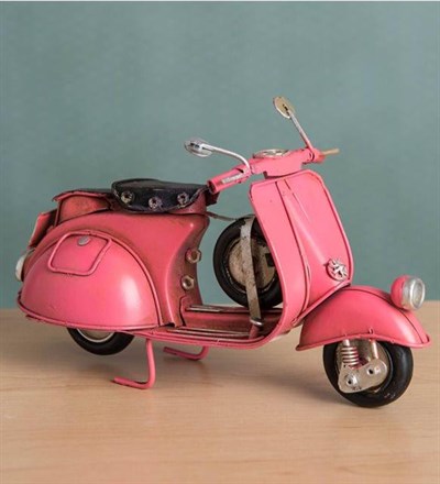 Nostaljik Metal Vespa Motor Pembe