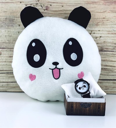 Özel Tasarım Panda Yastık Ve Saat Seti