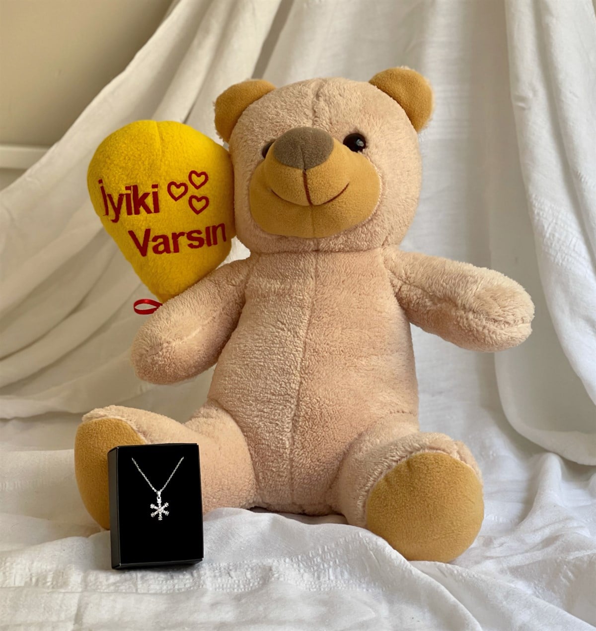 İyi ki Varsın Peluş Ayıcık Ve Kolye Hediye SetiGiftmodaGmhs101087