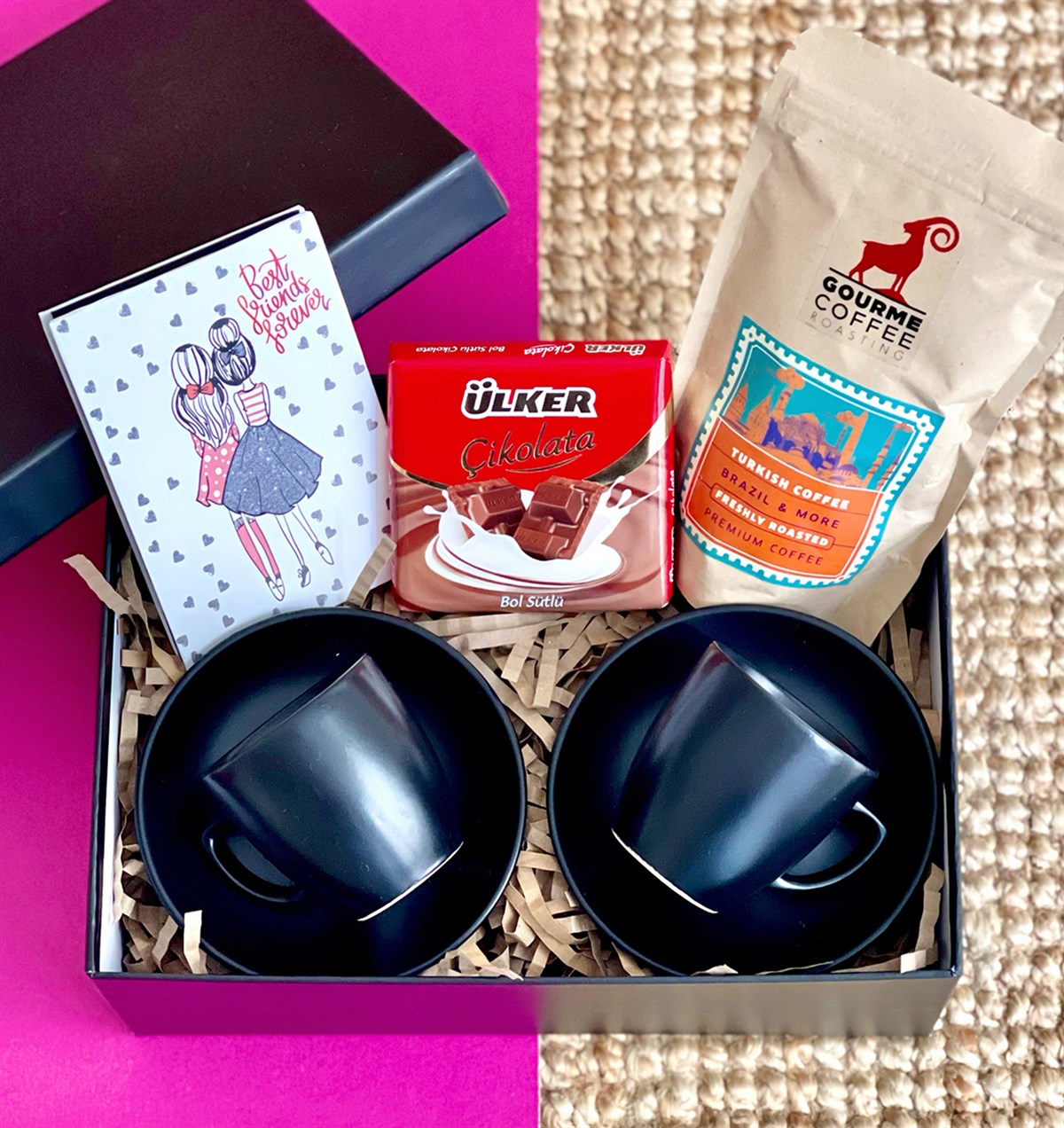 Özel Kutusunda 2'li Türk Kahvesi Fincanı Kız Kardeş Mini Fotoğraf Albümü Çikolata ve Türk Kahvesi GiftmodaGmhs101002