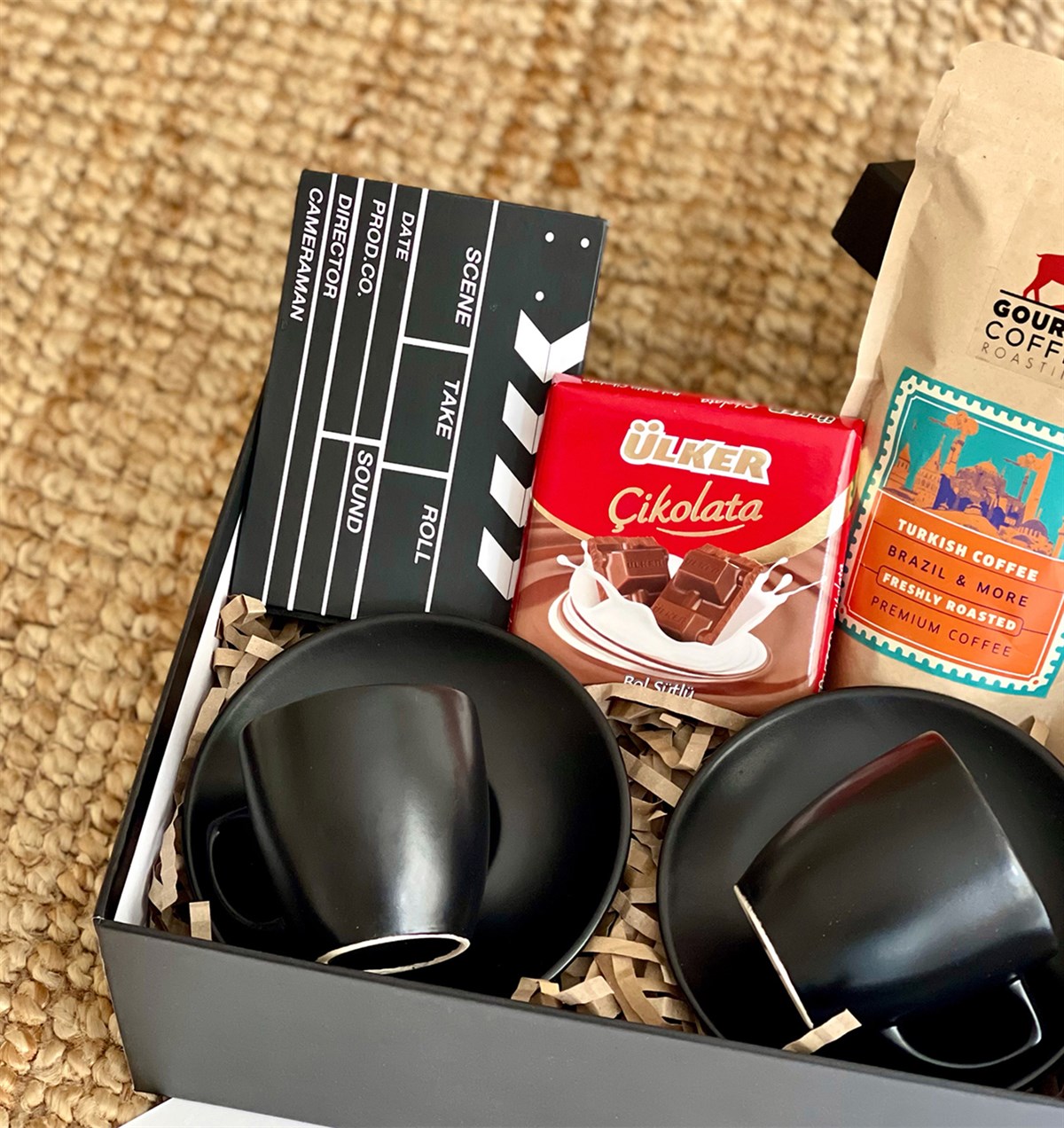 Özel Kutusunda 2'li Türk Kahvesi Fincanı Klaket Mini Fotoğraf Albümü Çikolata ve Türk Kahvesi GiftmodaGmhs100998