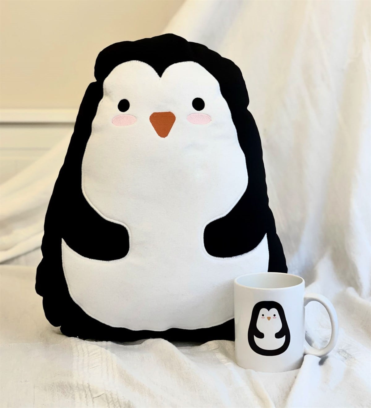 Tatlı Penguen Tasarımlı Kupa Ve Yastık SetGiftmodaGmhs100123