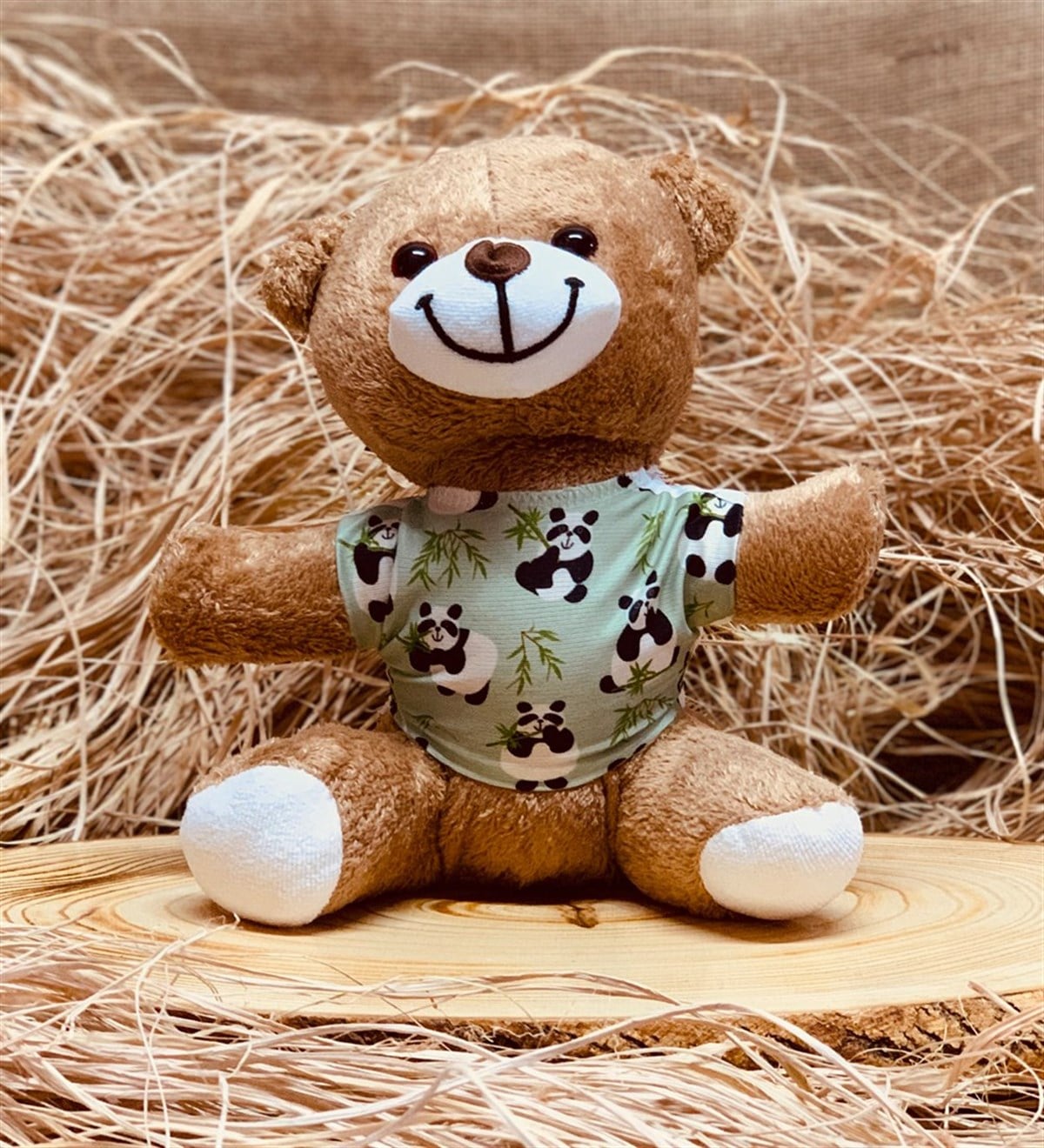 Tembel Panda Tasarımlı Tişört Giymiş Peluş Ayıcık
