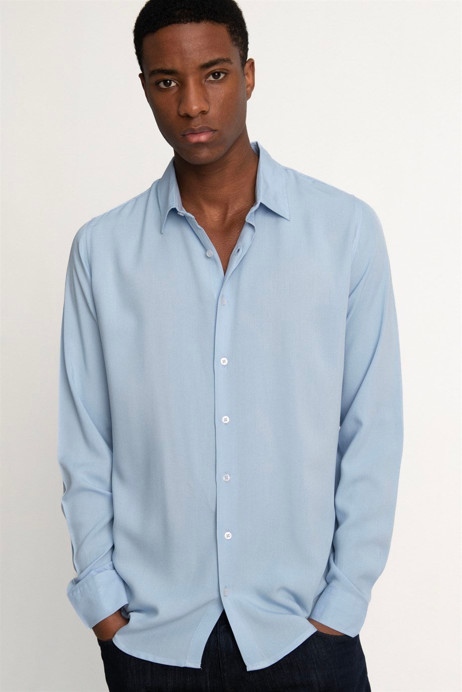 Slim Fit Dar Kesim Uzun Kol Dökümlü Viskon Şık Erkek Gömlek