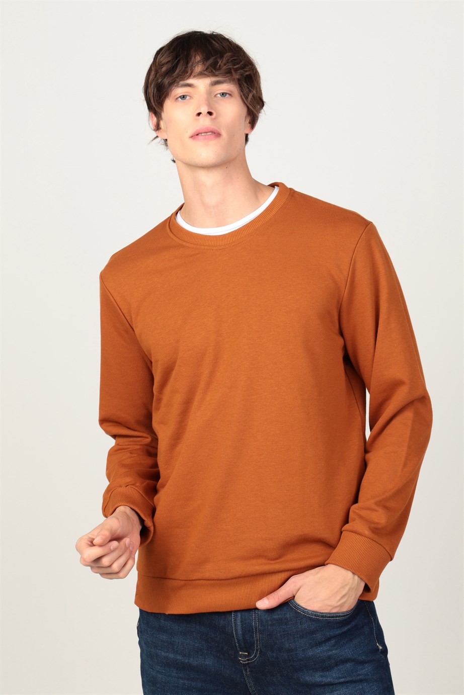 Bisiklet Yaka Basıc Unisex Sweatshirt