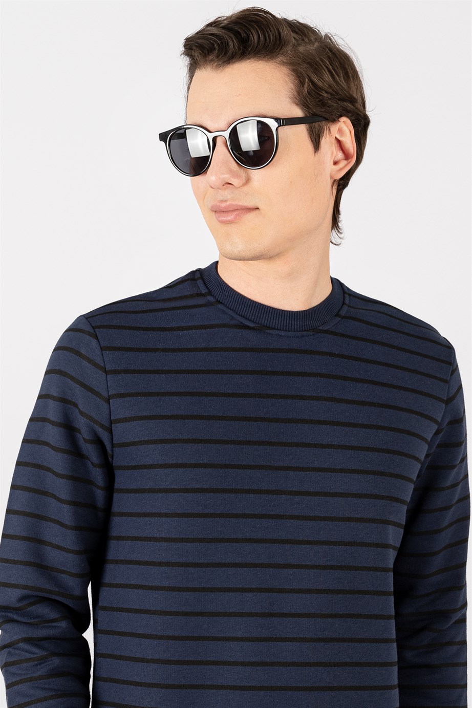 Bisiklet Yaka Çizgili Unisex Sweatshirt