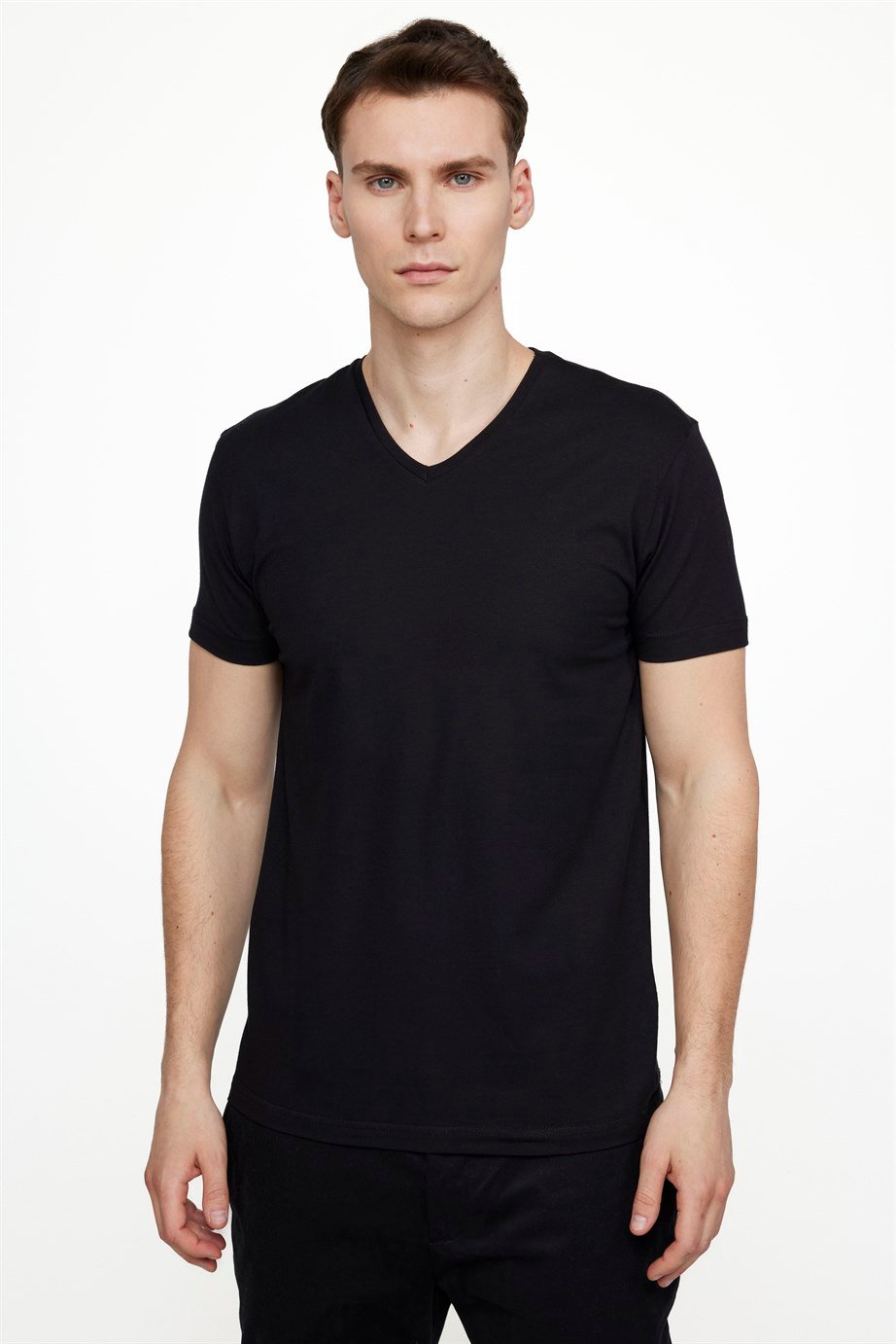 Slim Fit V Yaka Düz Basıc Kısa Kol  Siyah Tişört