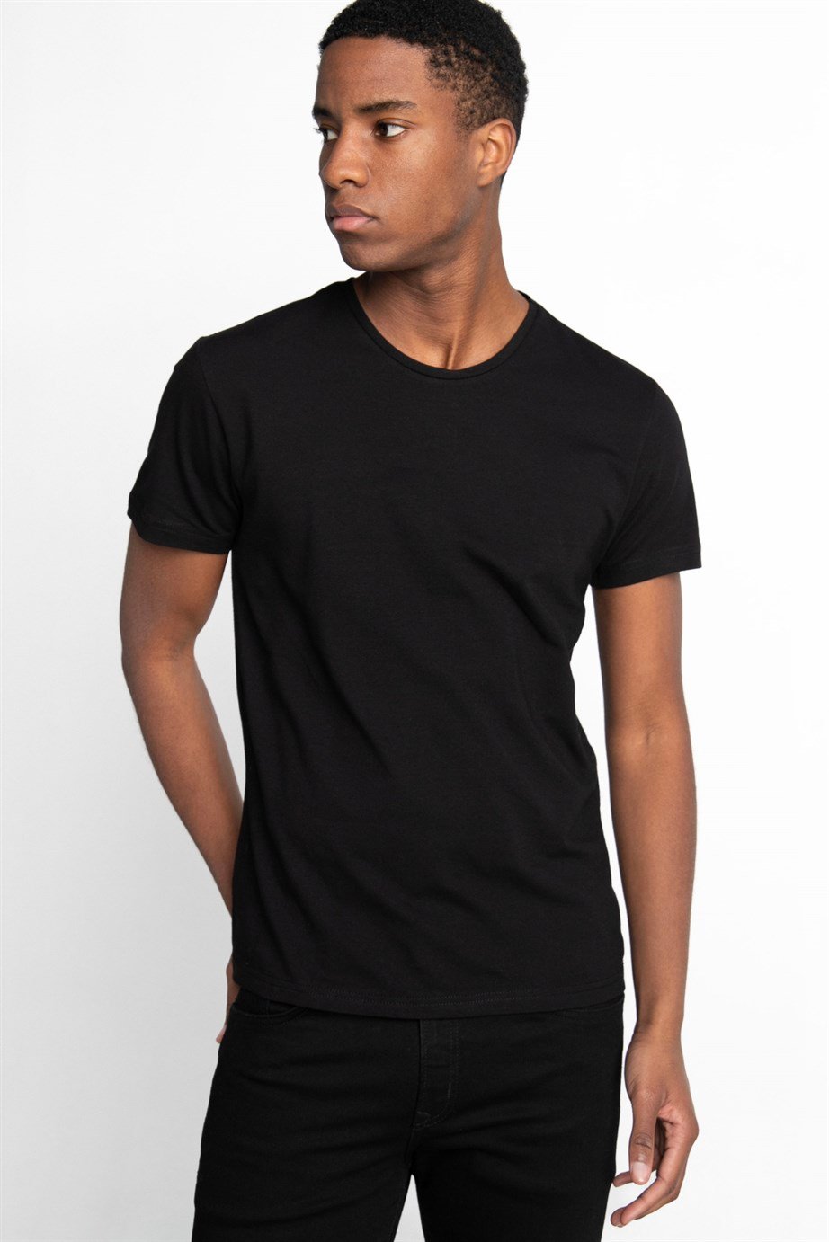 Slim Fit Bisiklet Yaka Düz Basıc Kısa Kol T-Shirt