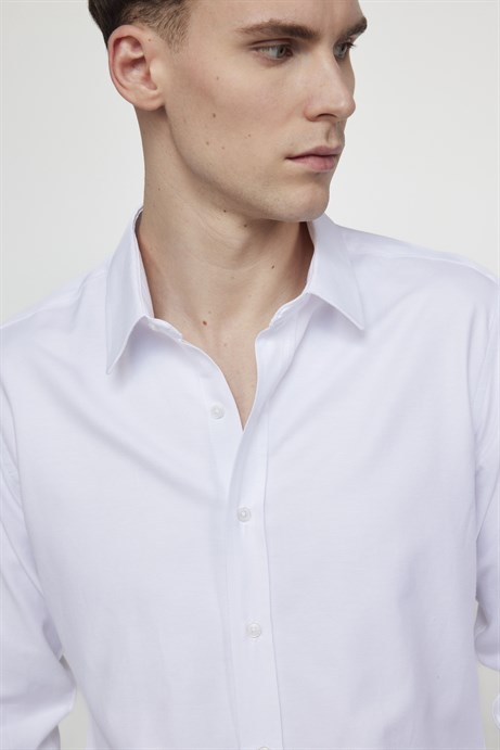 Modern Slim Fit Pamuklu Kolay Ütü Armürlü Erkek Beyaz Gömlek