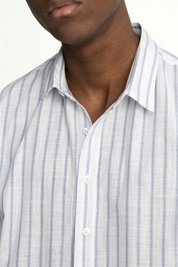 Slim Fit Uzun Kol Çizgili Yaka İçi Biyeli Ketenli Erkek Gömlek