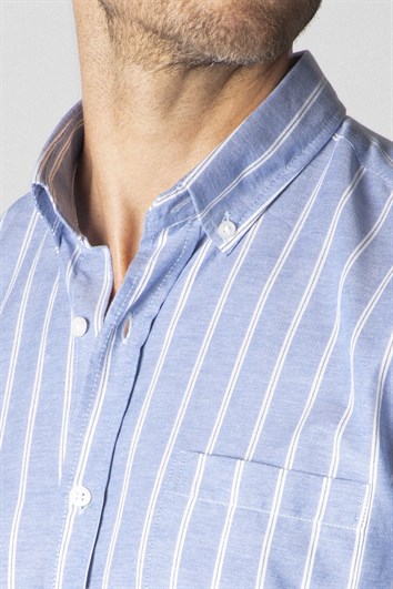 Klasik Fit Rahat Kalıp Kısa Kol Çizgili Yaka Düğmeli Erkek Gömlek