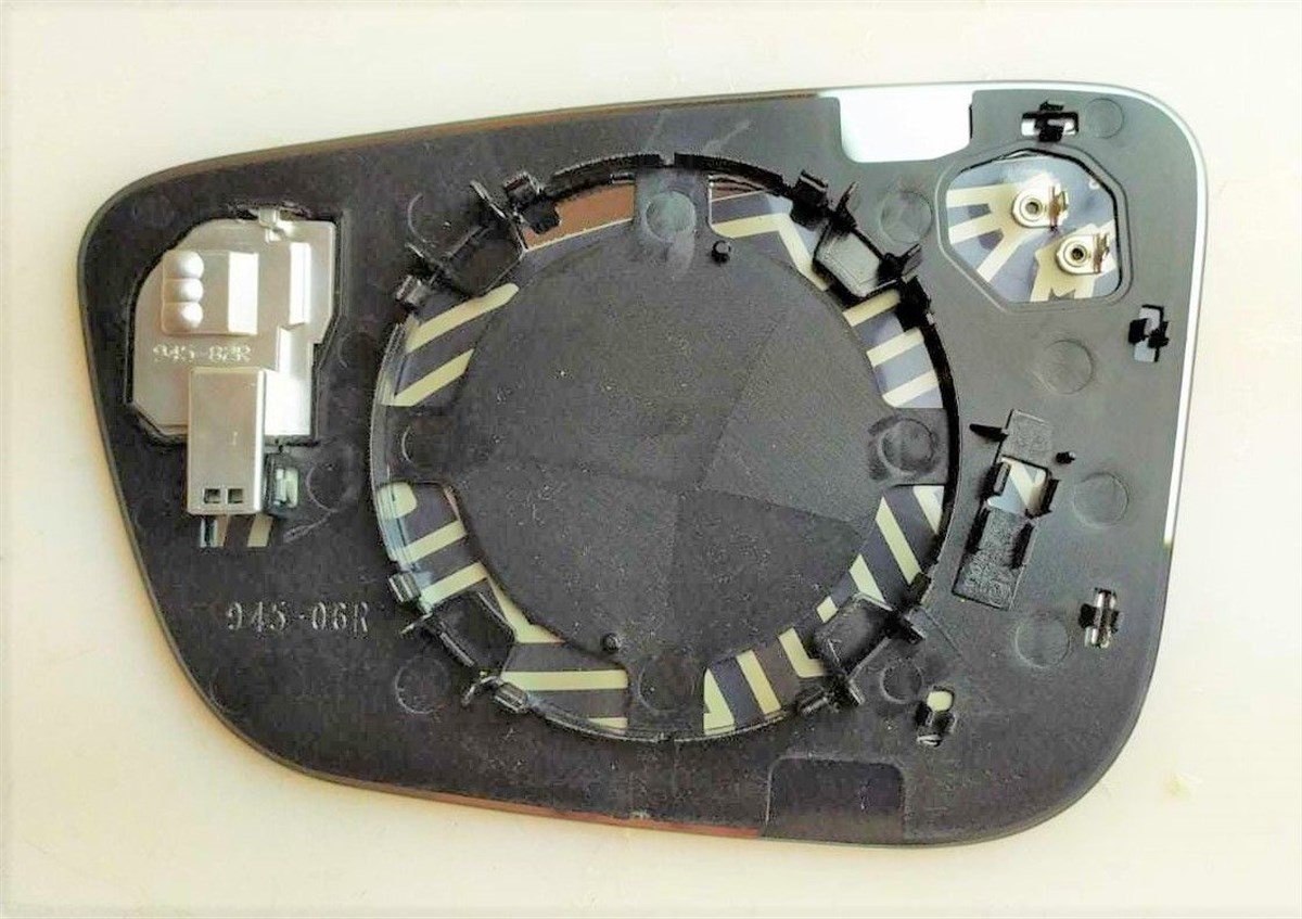 CAM BMW (5 SERİSİ G30 G31 G38) ( 6 SERİ G32 2017-)(7 SERİ G11 G12 2015-)(8 SERİ G14 2018-) (3 SERİ G20 2018-) 2016- ISITMALI ASFERİK BLİS SAĞ