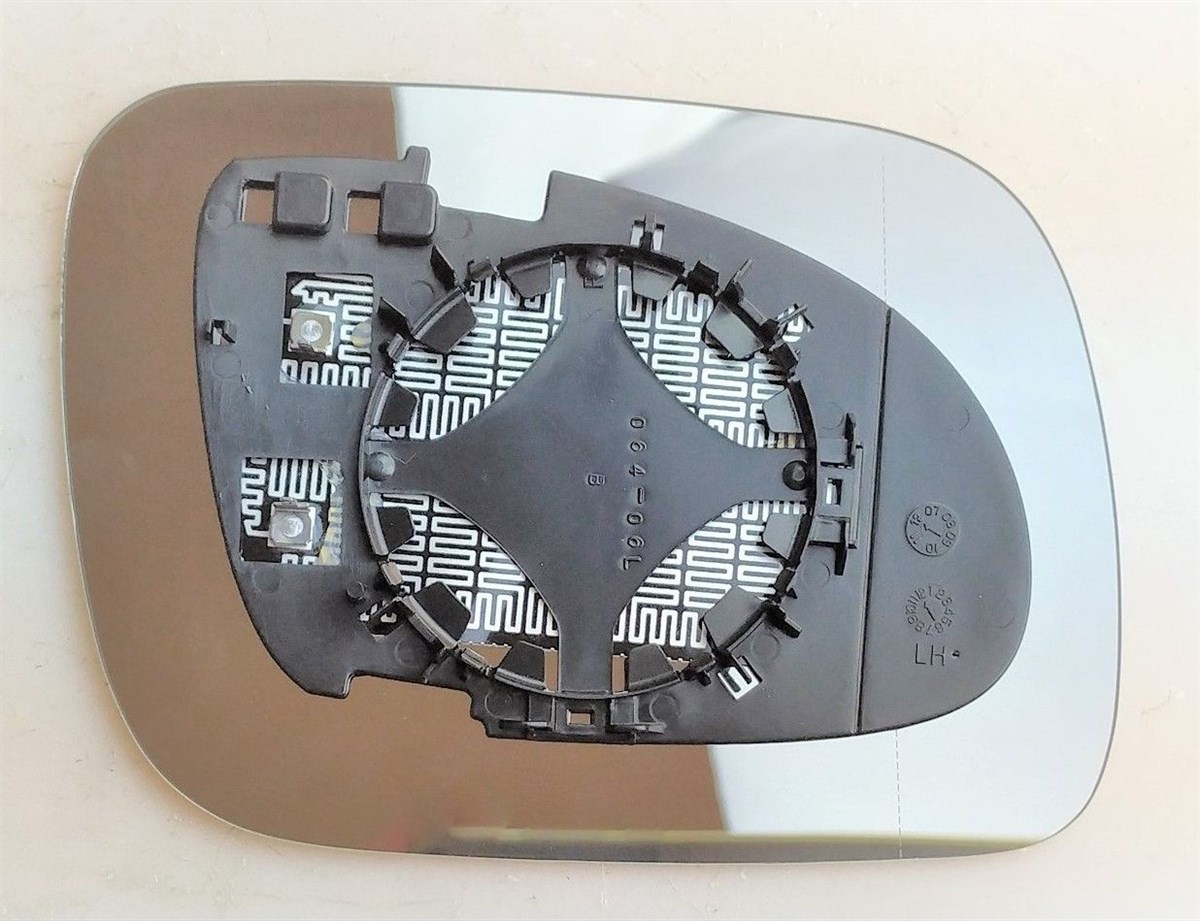 CAM VOLKSWAGEN TOUAREG 2002-2007 ISITMALI SAĞ